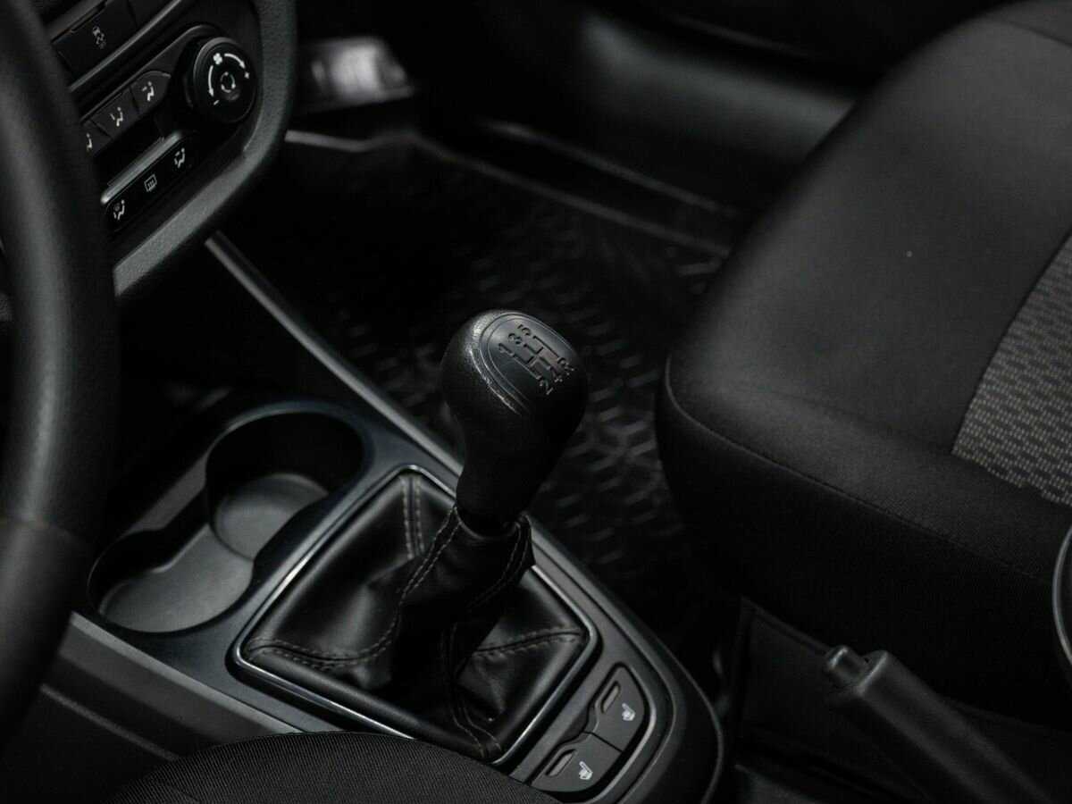 Lada (ВАЗ) Vesta с пробегом — 2019 год. Фото: #16