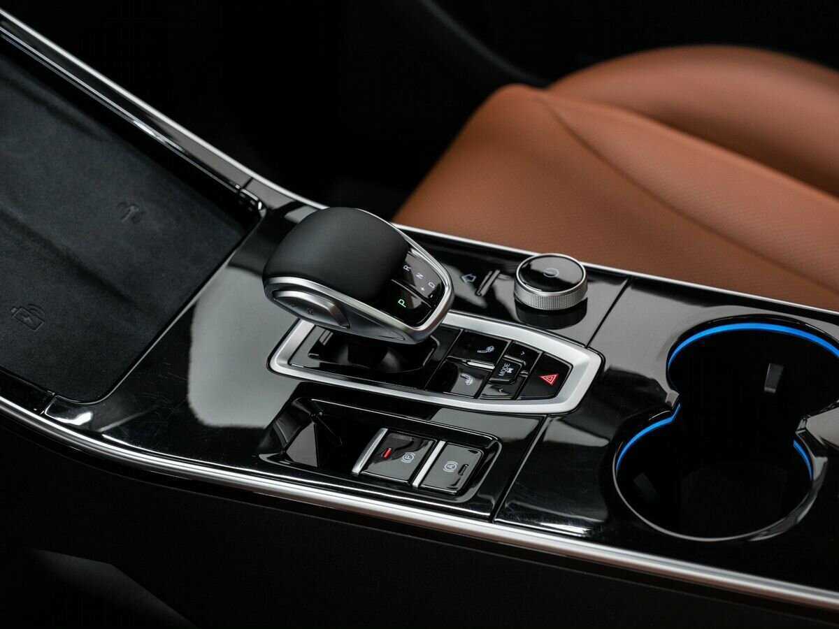 OMODA C5 с пробегом — 2023 год. Фото: #18