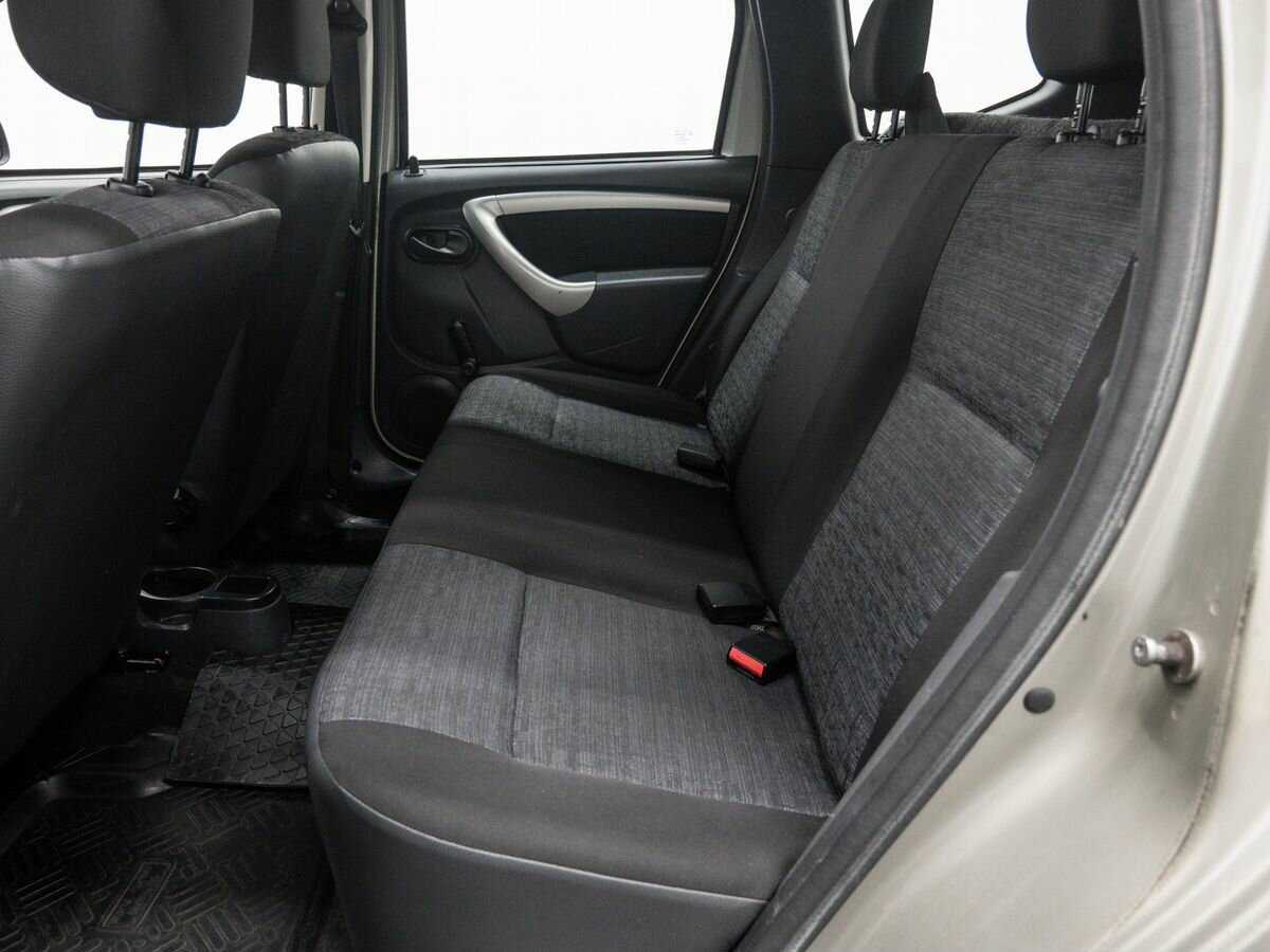 Renault Duster с пробегом — 2014 год. Фото: #11