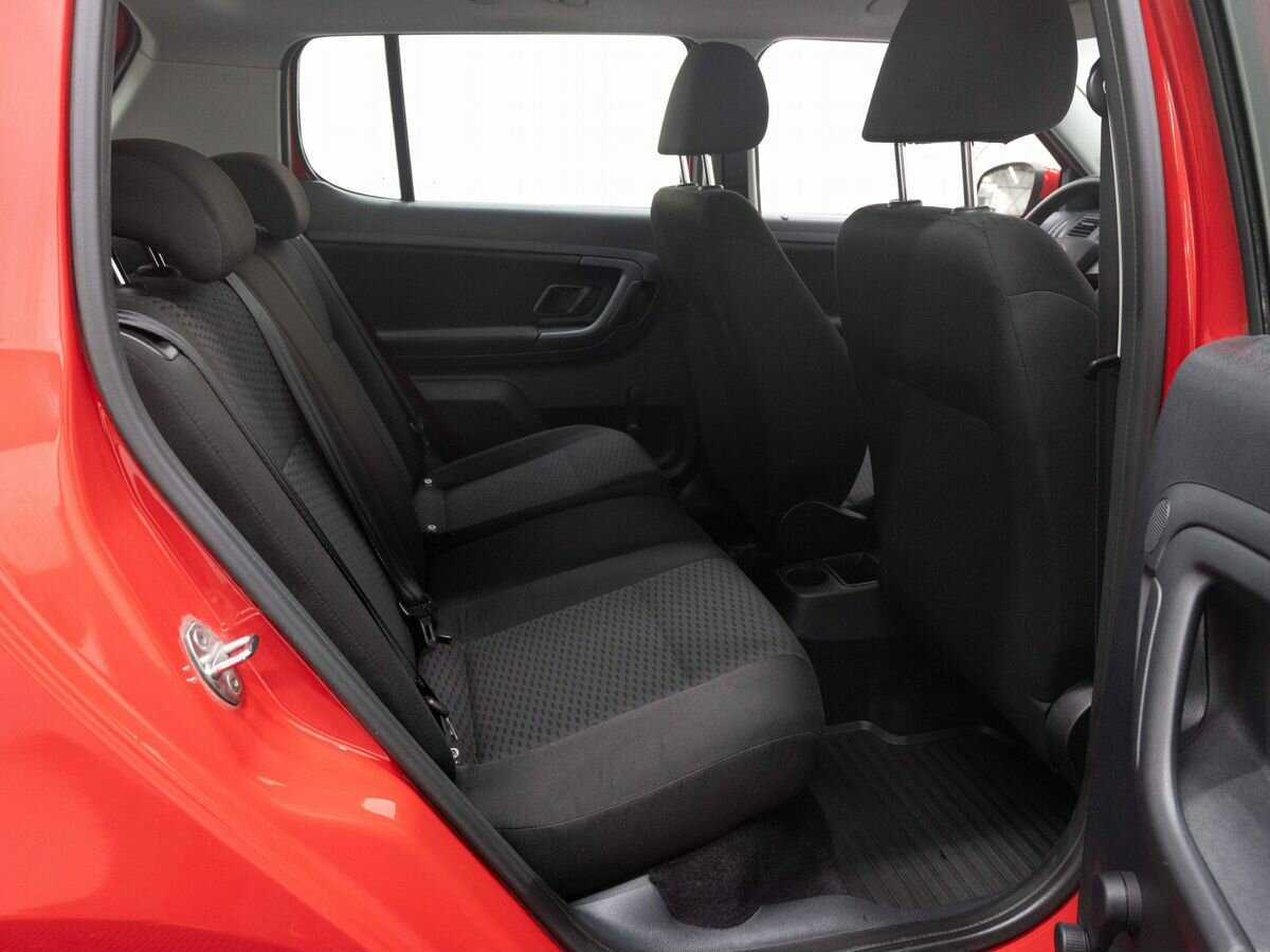 Skoda Fabia с пробегом — 2013 год. Фото: #10