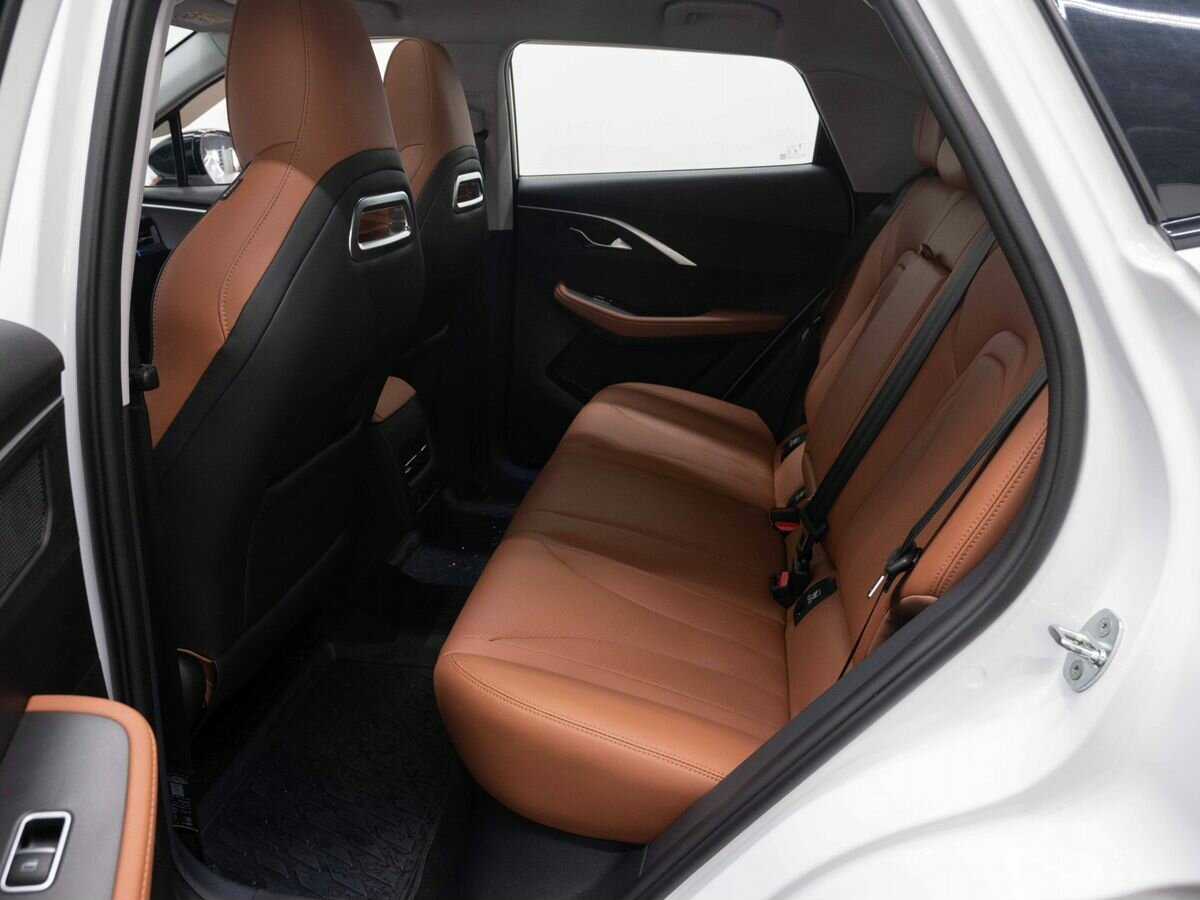 OMODA C5 с пробегом — 2023 год. Фото: #10