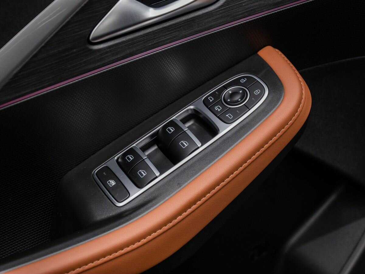 OMODA C5 с пробегом — 2024 год. Фото: #14