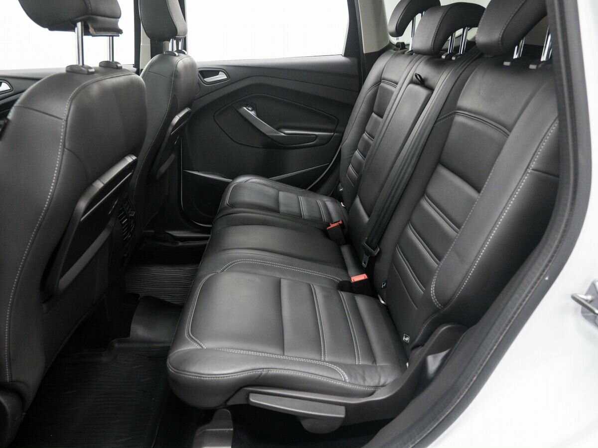 Ford Kuga с пробегом — 2017 год. Фото: #12