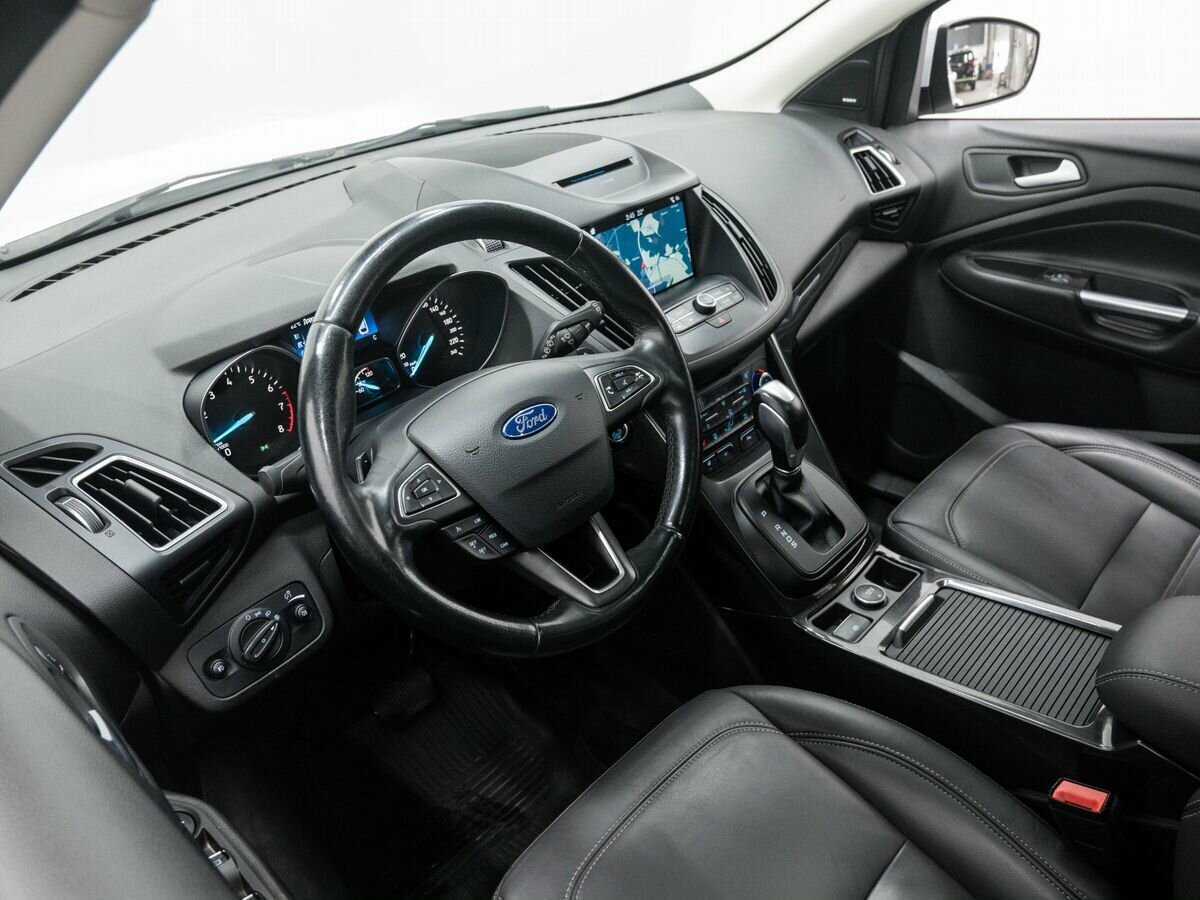 Ford Kuga с пробегом — 2017 год. Фото: #13