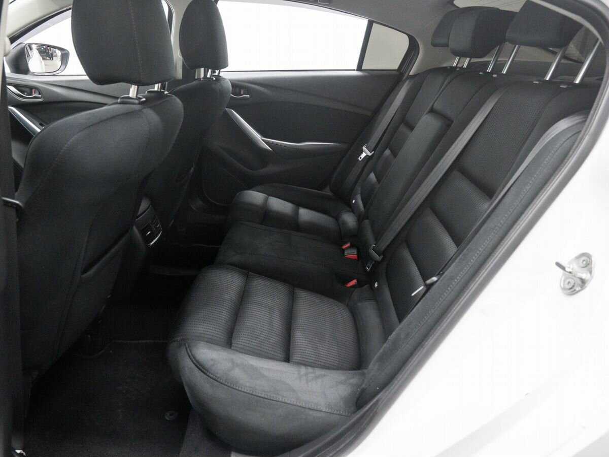 Mazda 6 с пробегом — 2015 год. Фото: #10