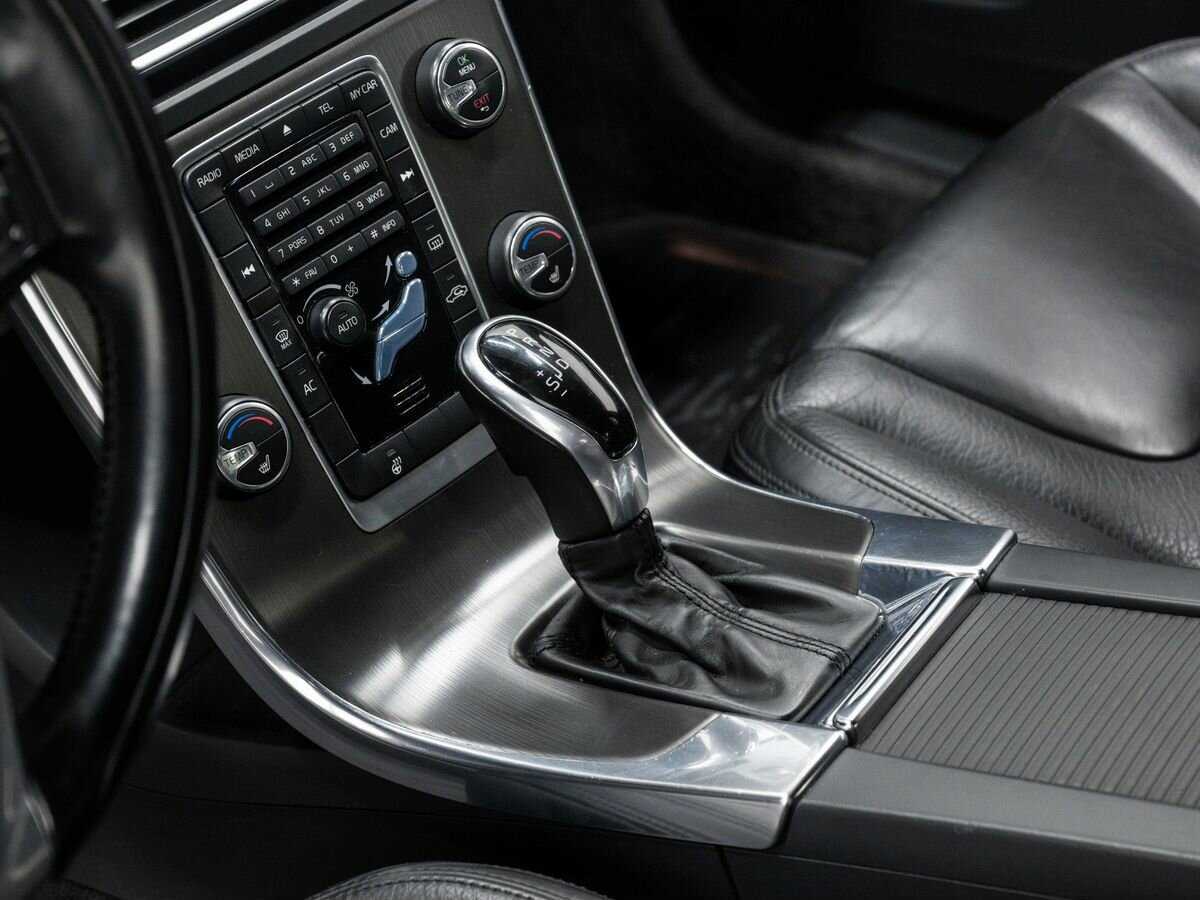 Volvo S60 с пробегом — 2013 год. Фото: #18