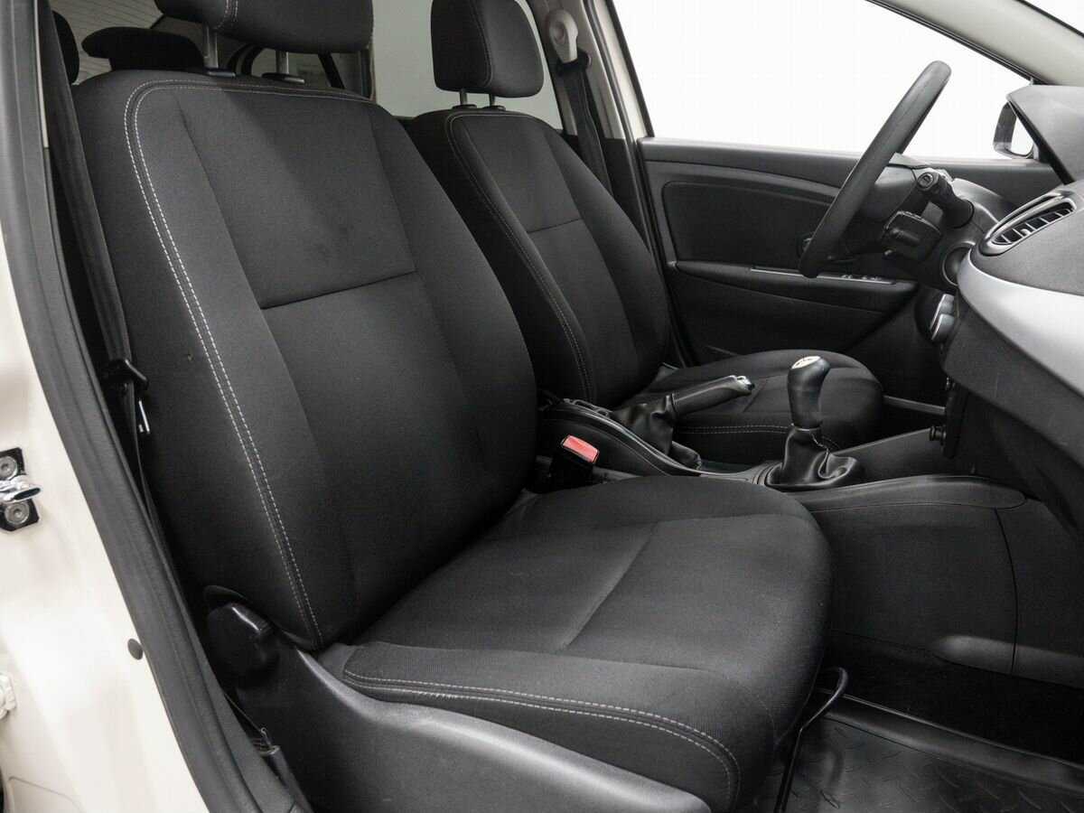 Renault Fluence с пробегом — 2013 год. Фото: #5