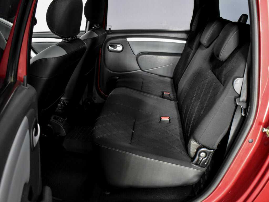 Lada (ВАЗ) Largus с пробегом — 2018 год. Фото: #9