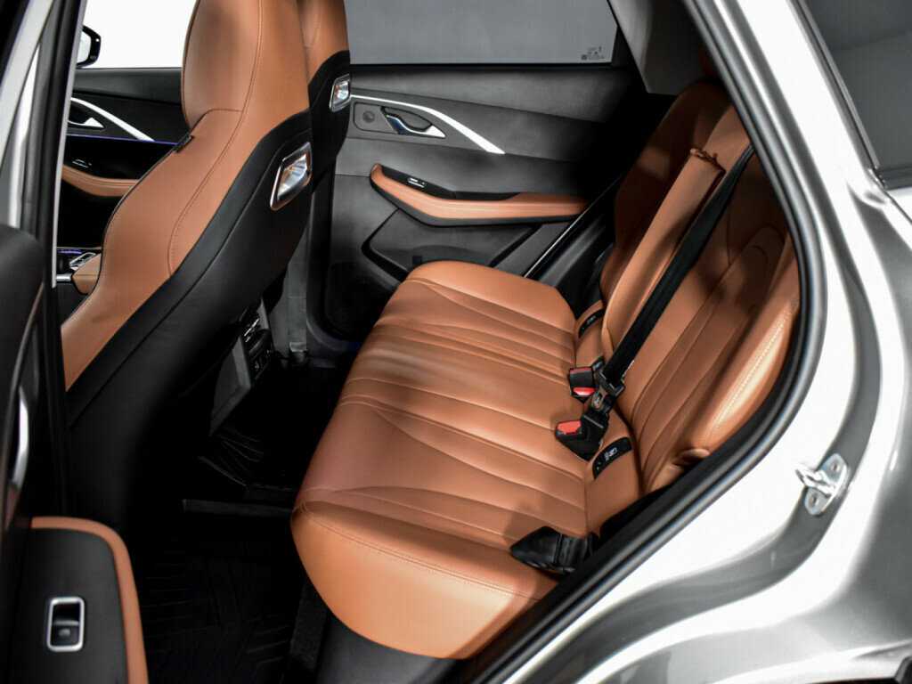 OMODA C5 с пробегом — 2023 год. Фото: #11