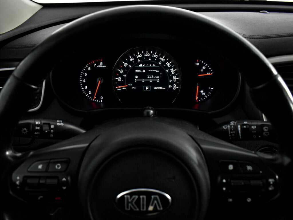 Kia Sorento с пробегом — 2017 год. Фото: #17