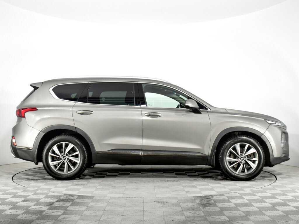 Hyundai Santa Fe с пробегом — 2019 год. Фото: #4