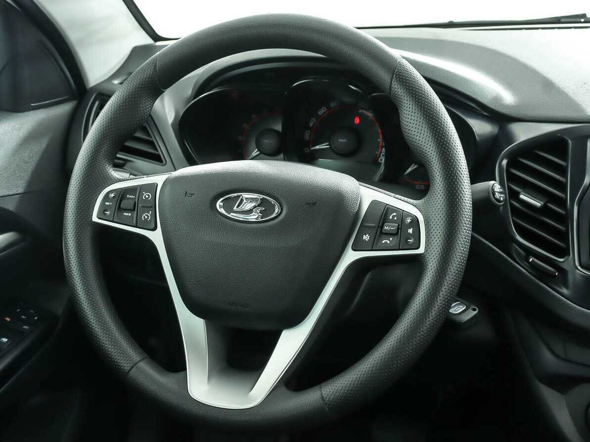 Lada (ВАЗ) Vesta с пробегом — 2022 год. Фото: #10