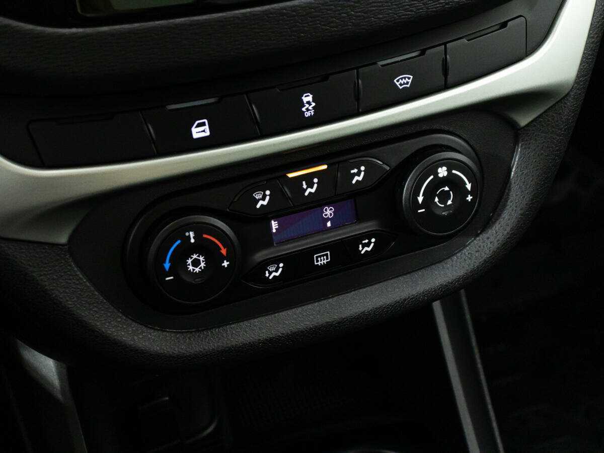 Lada (ВАЗ) Vesta с пробегом — 2021 год. Фото: #17