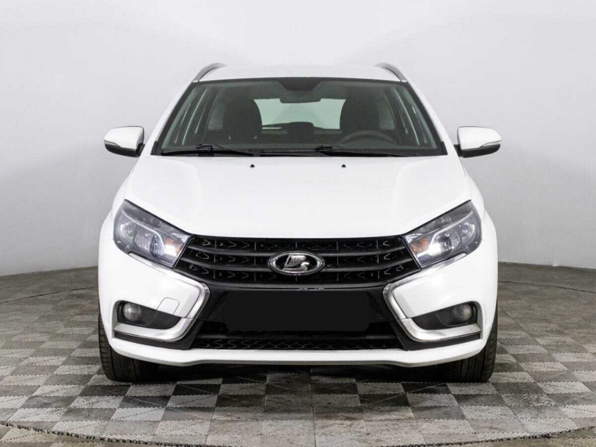 Lada (ВАЗ) Vesta с пробегом — 2017 год. Фото: #1