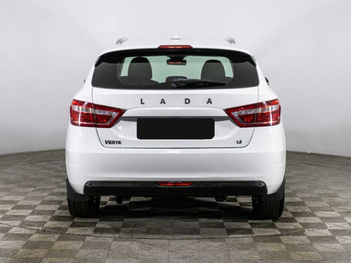 Lada (ВАЗ) Vesta с пробегом — 2017 год. Фото: #5
