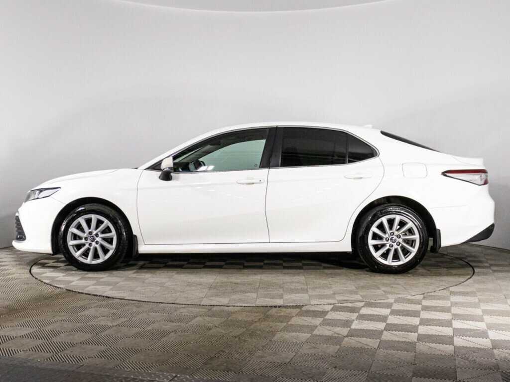 Toyota Camry с пробегом — 2021 год. Фото: #7