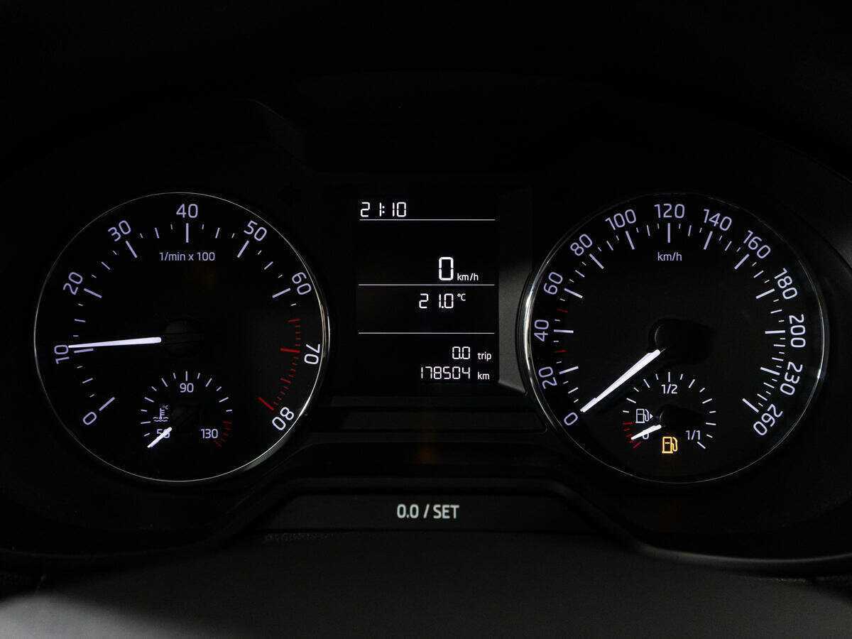 Skoda Octavia с пробегом — 2014 год. Фото: #11