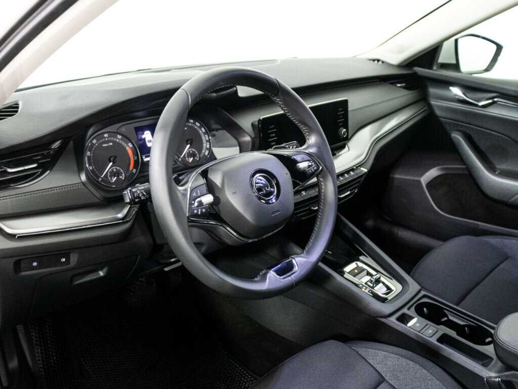 Skoda Octavia с пробегом — 2021 год. Фото: #10