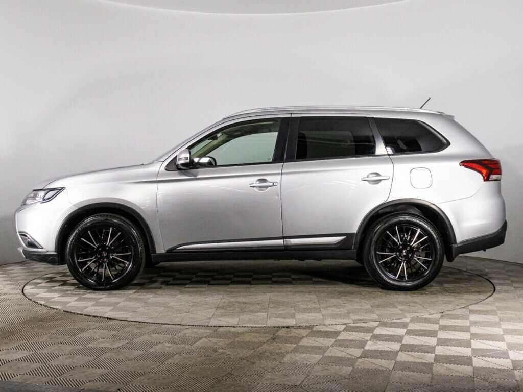 Mitsubishi Outlander с пробегом — 2016 год. Фото: #7