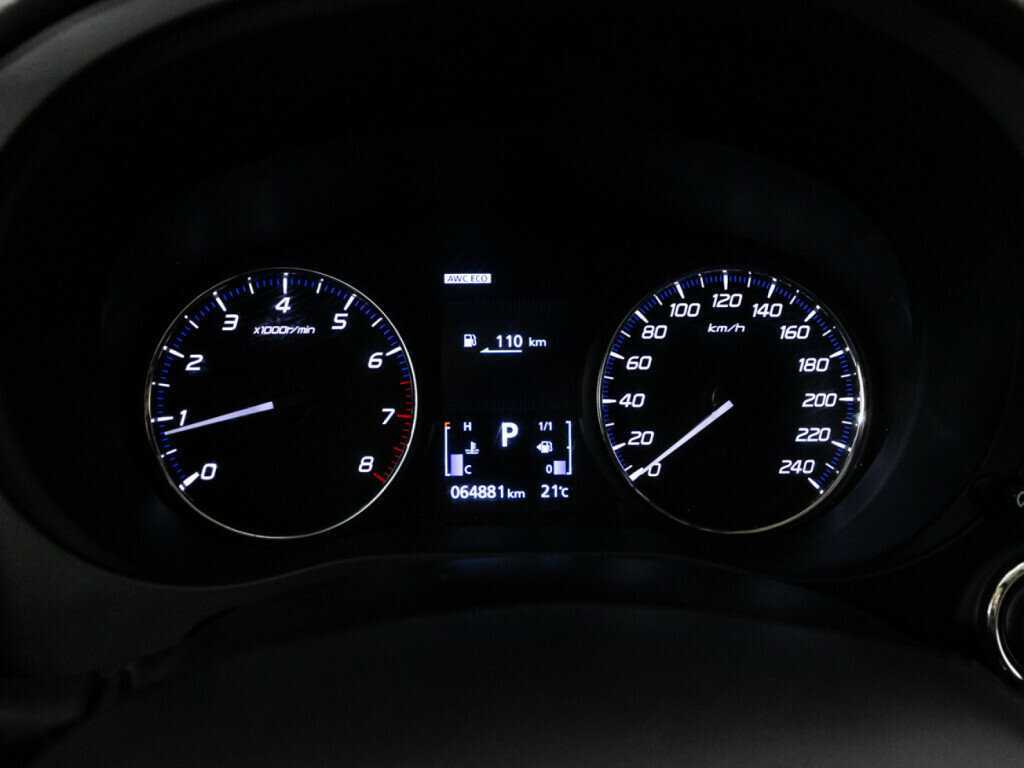 Mitsubishi Outlander с пробегом — 2021 год. Фото: #11