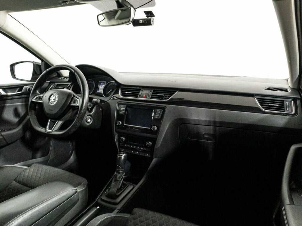 Skoda Rapid с пробегом — 2018 год. Фото: #8
