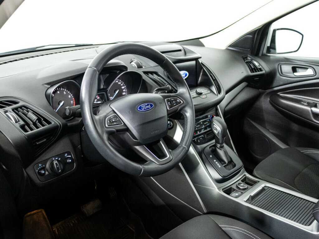 Ford Kuga с пробегом — 2019 год. Фото: #10