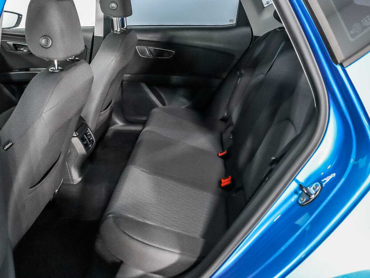 SEAT Leon с пробегом — 2013 год. Фото: #9