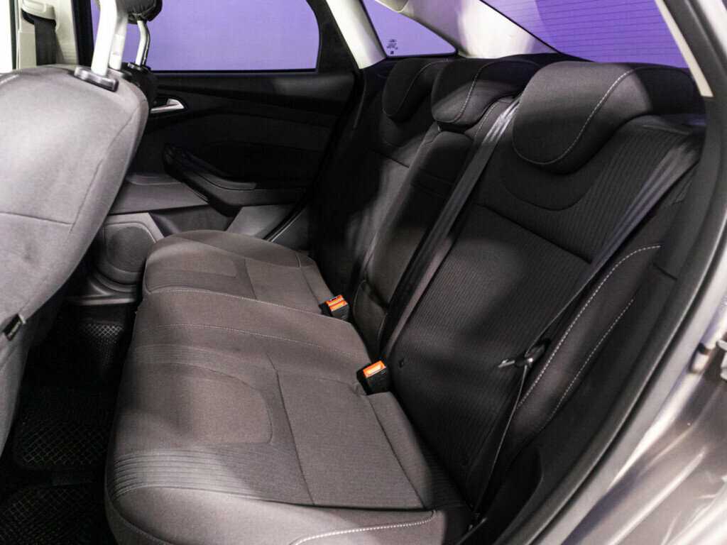 Ford Focus с пробегом — 2012 год. Фото: #9