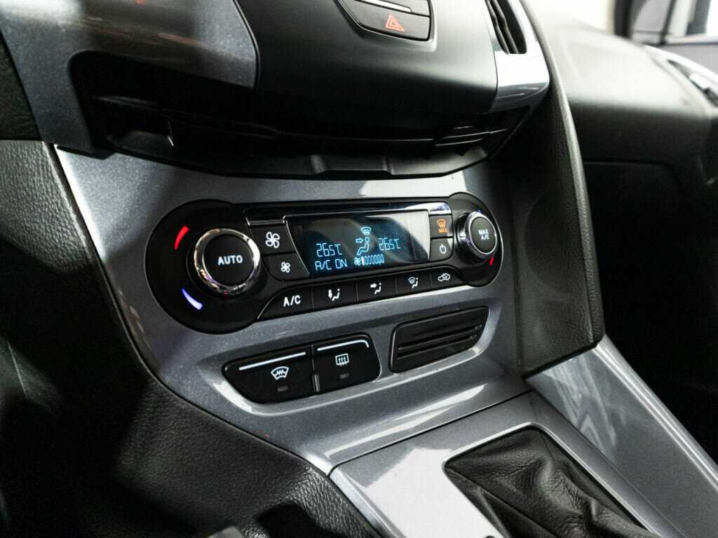 Ford Focus с пробегом — 2012 год. Фото: #14