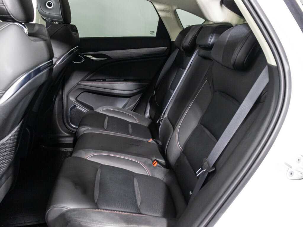 Geely Tugella с пробегом — 2022 год. Фото: #9