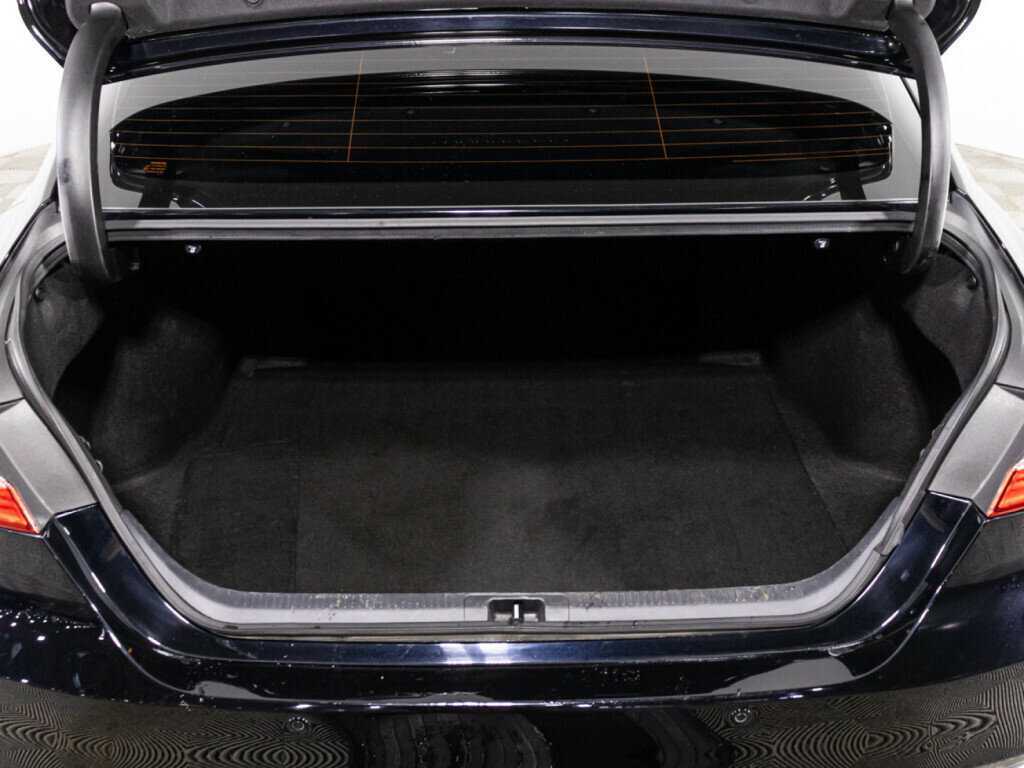 Toyota Camry с пробегом — 2021 год. Фото: #13