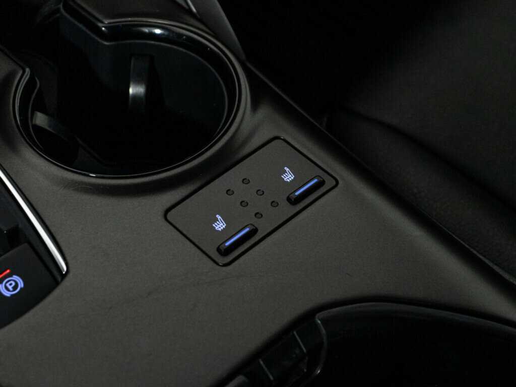 Toyota Camry с пробегом — 2021 год. Фото: #15