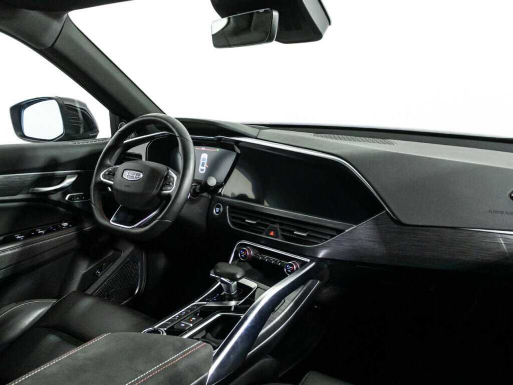 Geely Tugella с пробегом — 2022 год. Фото: #8