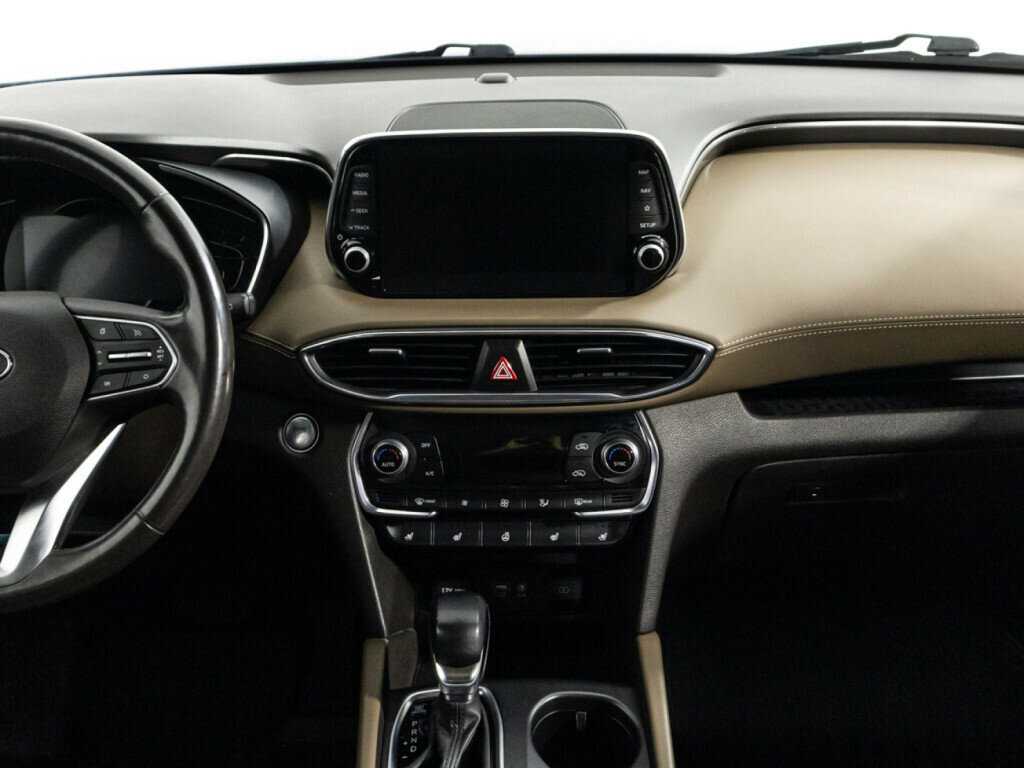 Hyundai Santa Fe с пробегом — 2019 год. Фото: #13