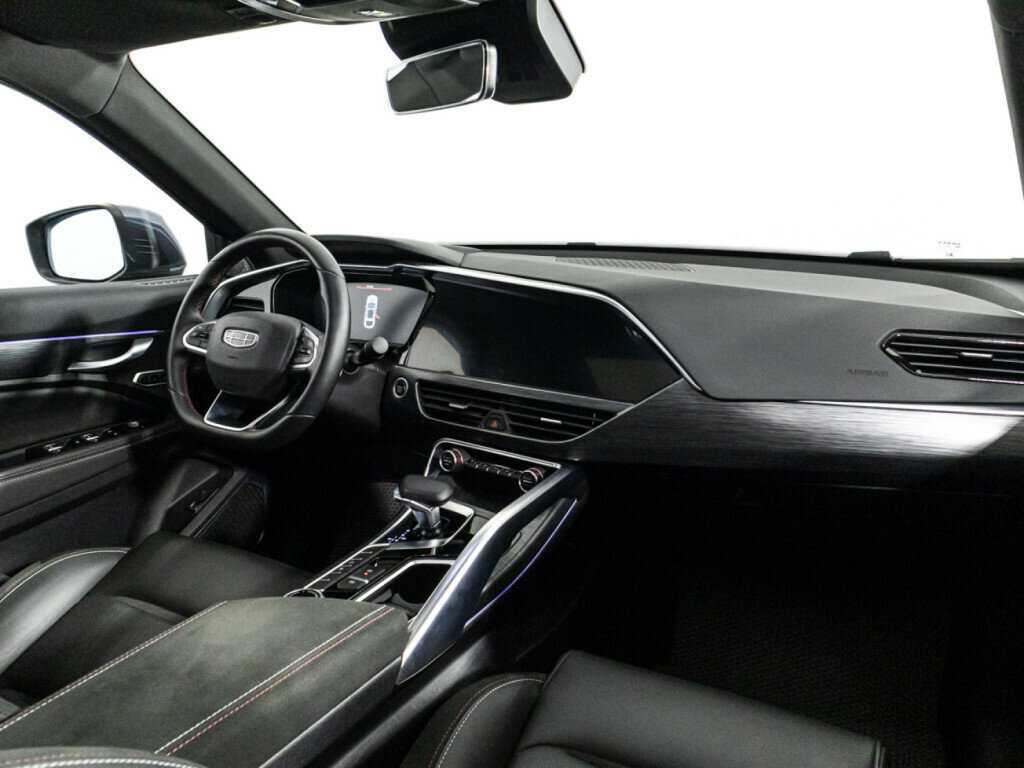 Geely Tugella с пробегом — 2022 год. Фото: #8