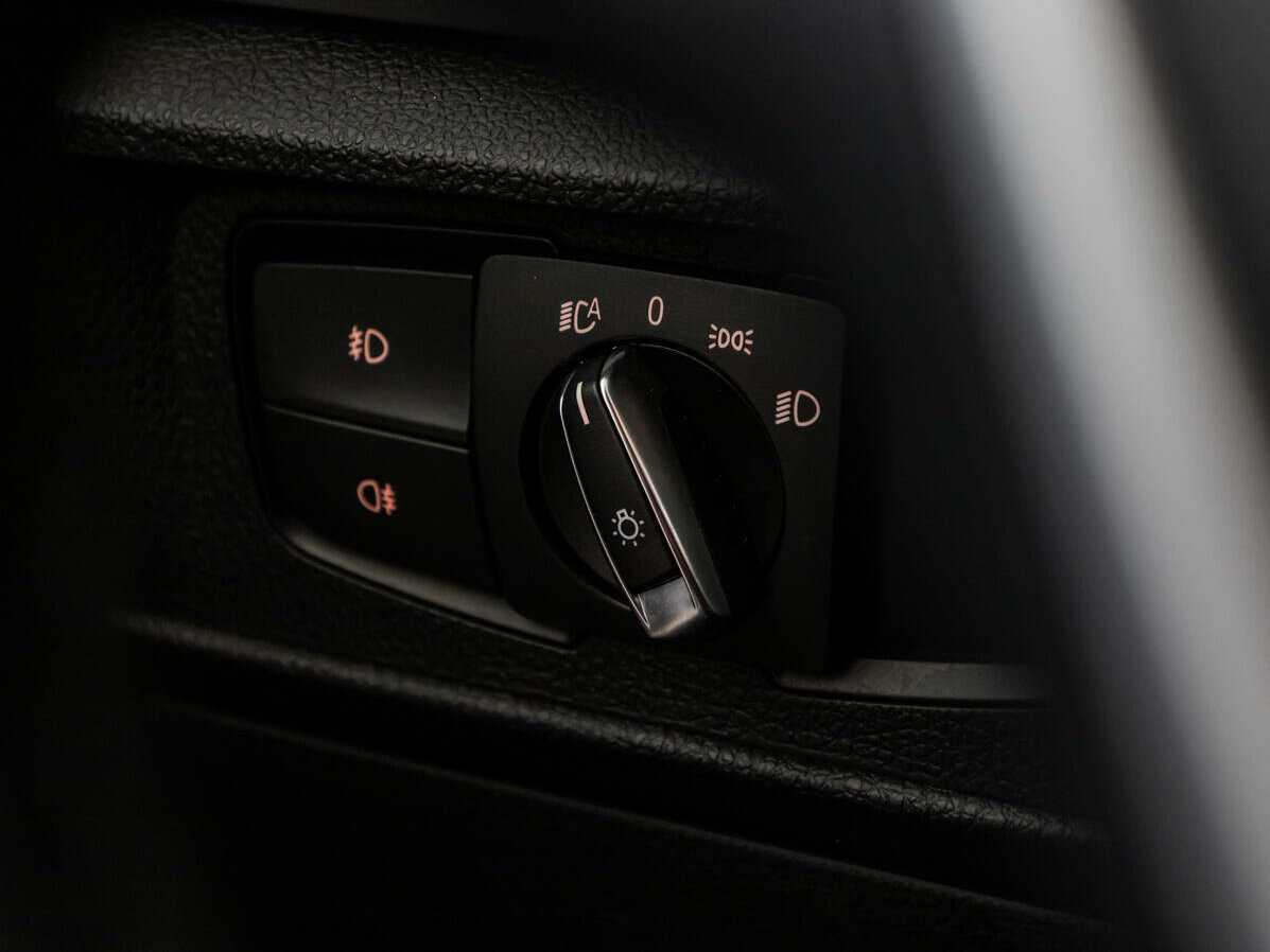 BMW 1 серии с пробегом — 2012 год. Фото: #17