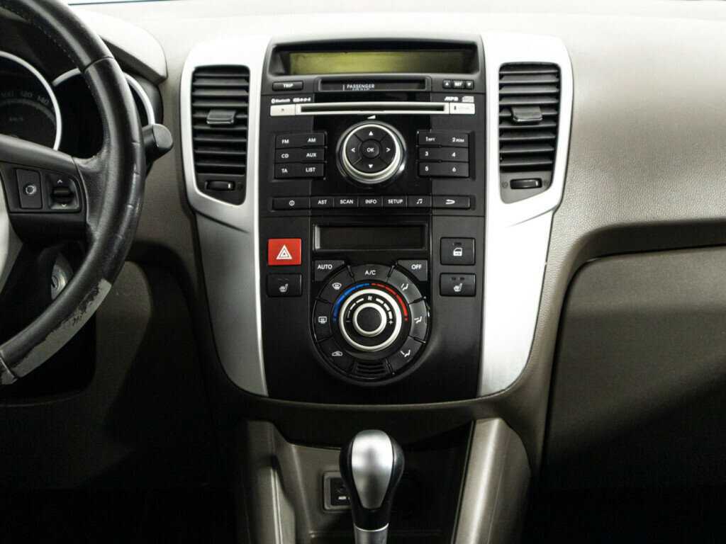 Kia Venga с пробегом — 2012 год. Фото: #13