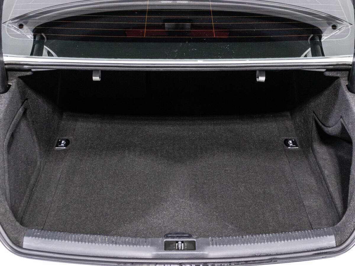 Audi A4 с пробегом — 2015 год. Фото: #14