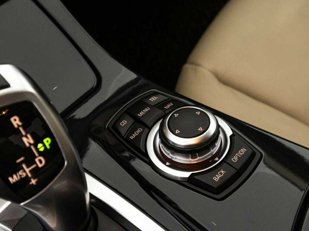 BMW 5 серии с пробегом — 2012 год. Фото: #18