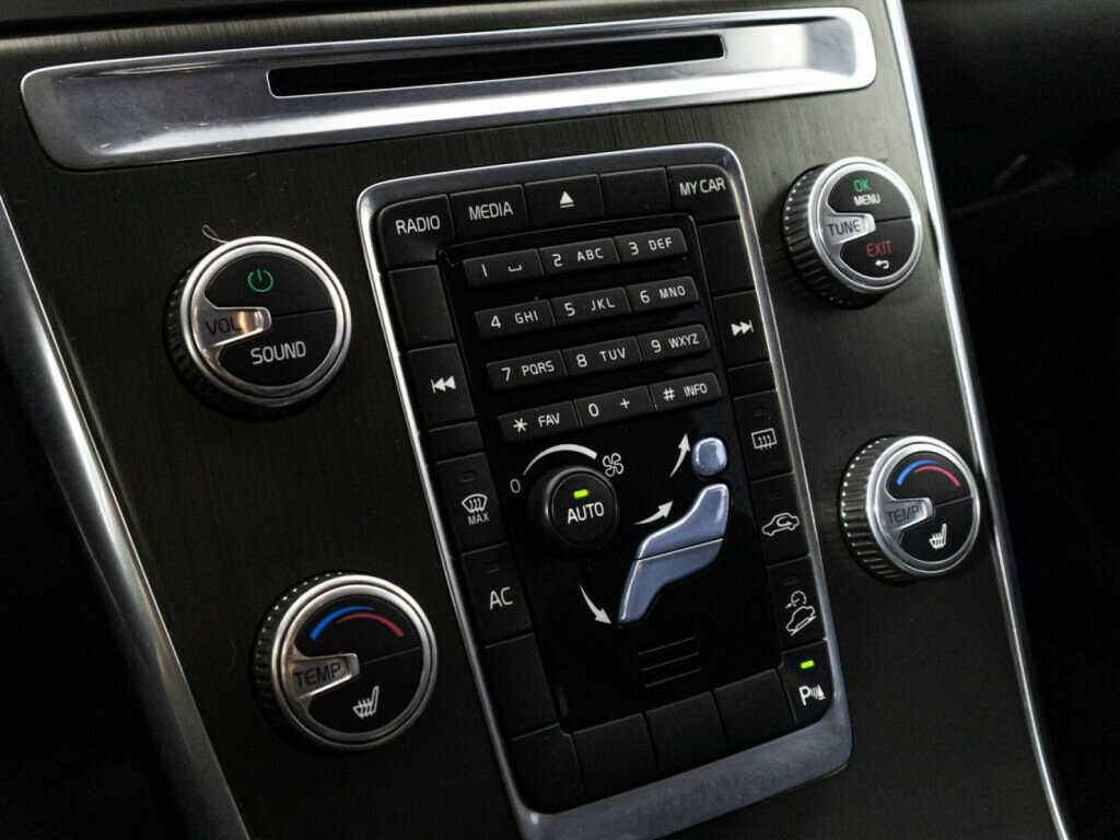 Volvo XC60 с пробегом — 2014 год. Фото: #14