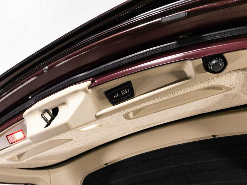 BMW 5 серии с пробегом — 2012 год. Фото: #14