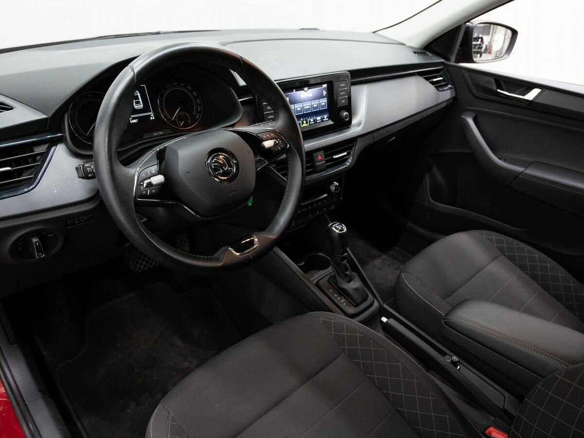 Skoda Rapid с пробегом — 2020 год. Фото: #6