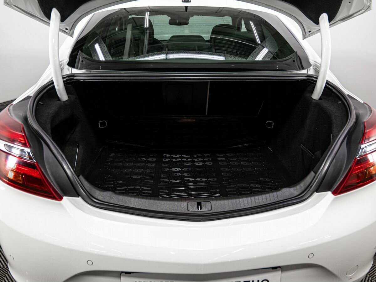 Opel Insignia с пробегом — 2015 год. Фото: #22