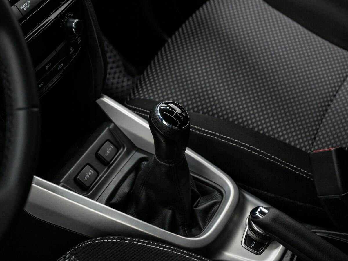 Suzuki Vitara с пробегом — 2015 год. Фото: #17