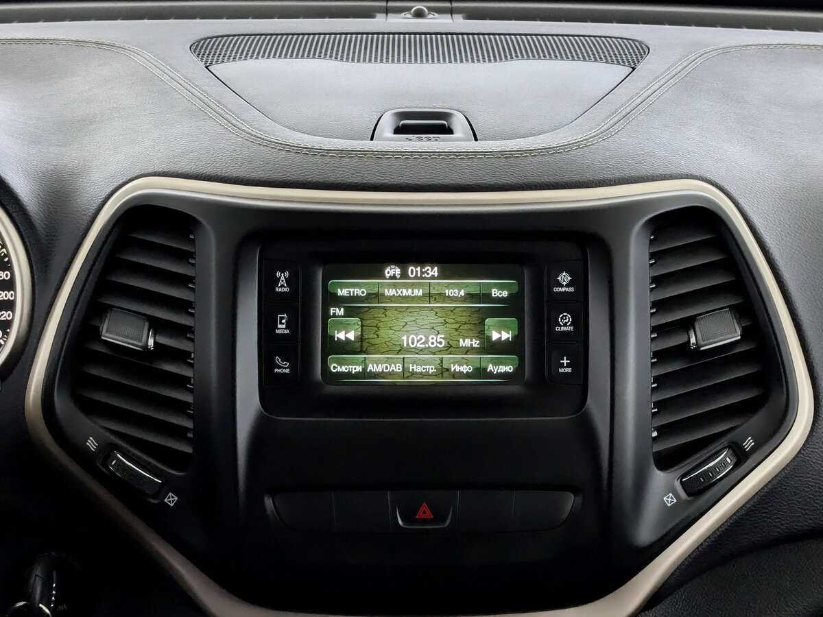 Jeep Cherokee с пробегом — 2014 год. Фото: #14