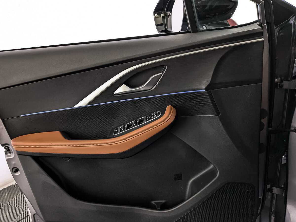 OMODA C5 с пробегом — 2022 год. Фото: #18