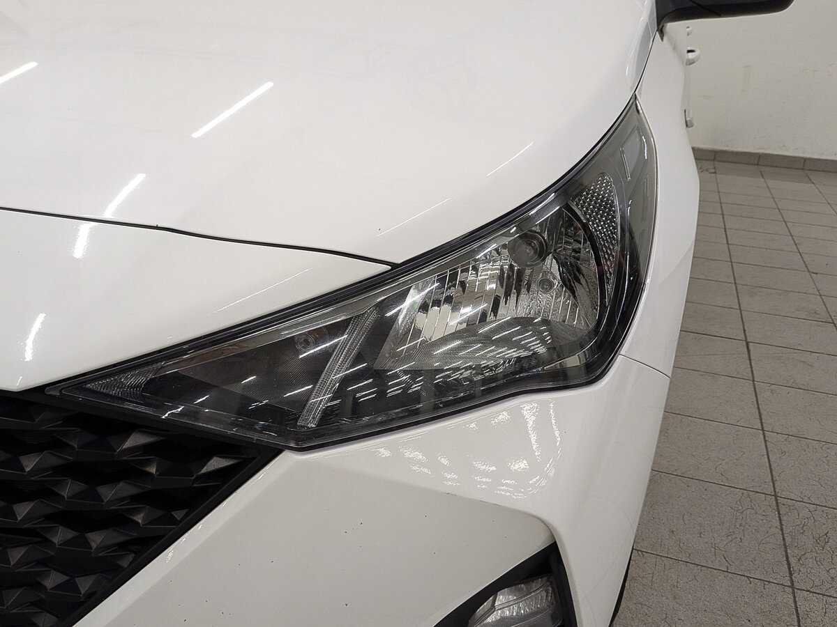 Hyundai Solaris с пробегом — 2021 год. Фото: #10
