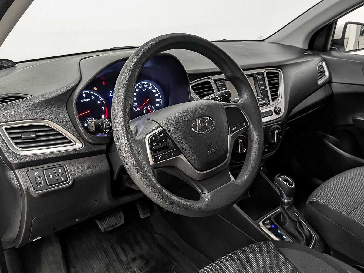 Hyundai Solaris с пробегом — 2021 год. Фото: #14