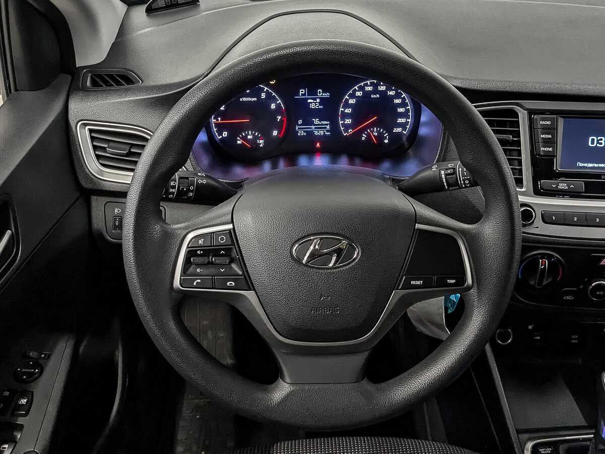 Hyundai Solaris с пробегом — 2021 год. Фото: #21