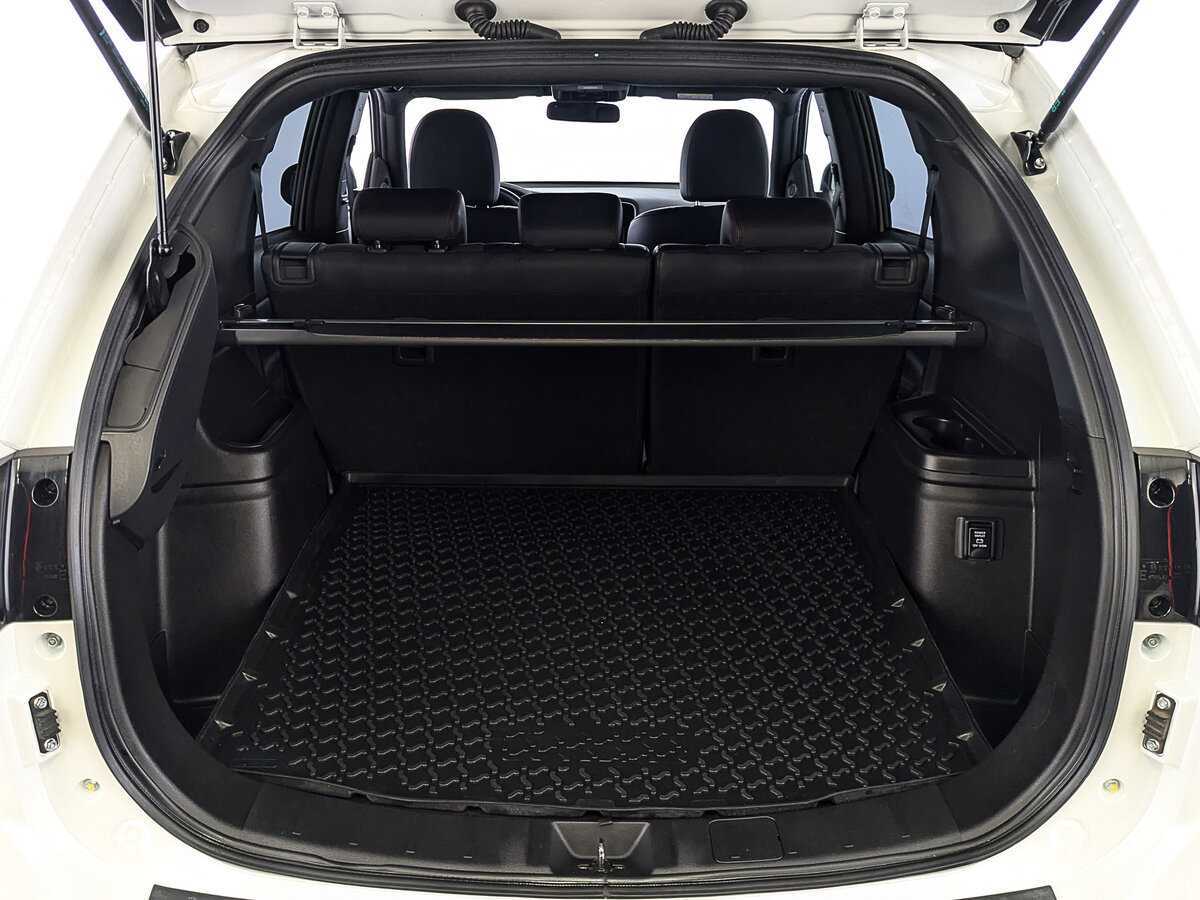 Mitsubishi Outlander с пробегом — 2022 год. Фото: #9